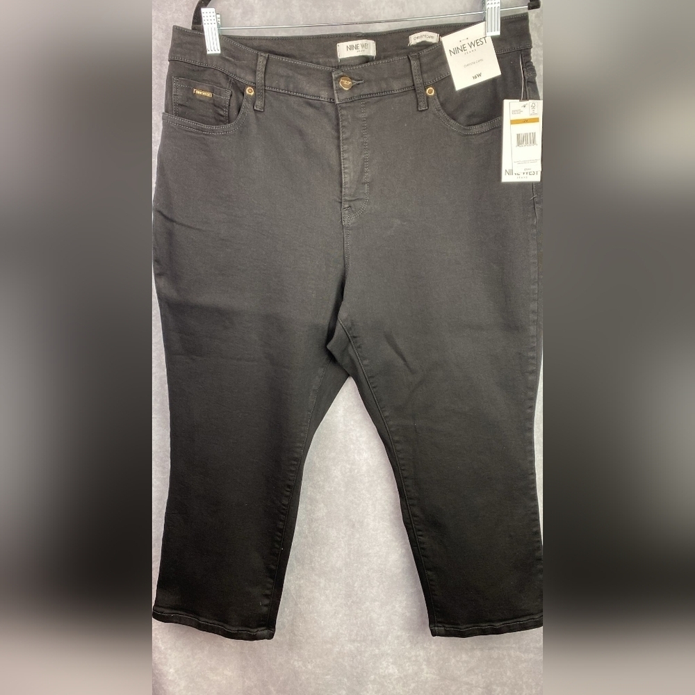 Nine west Women's Chrystie‎ cspri black  Jeans Size 16W  Bermuda cropped